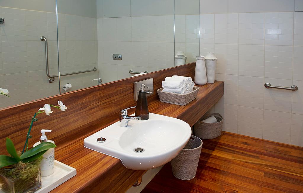 guest_restroom_2 Dentalspa Geelong